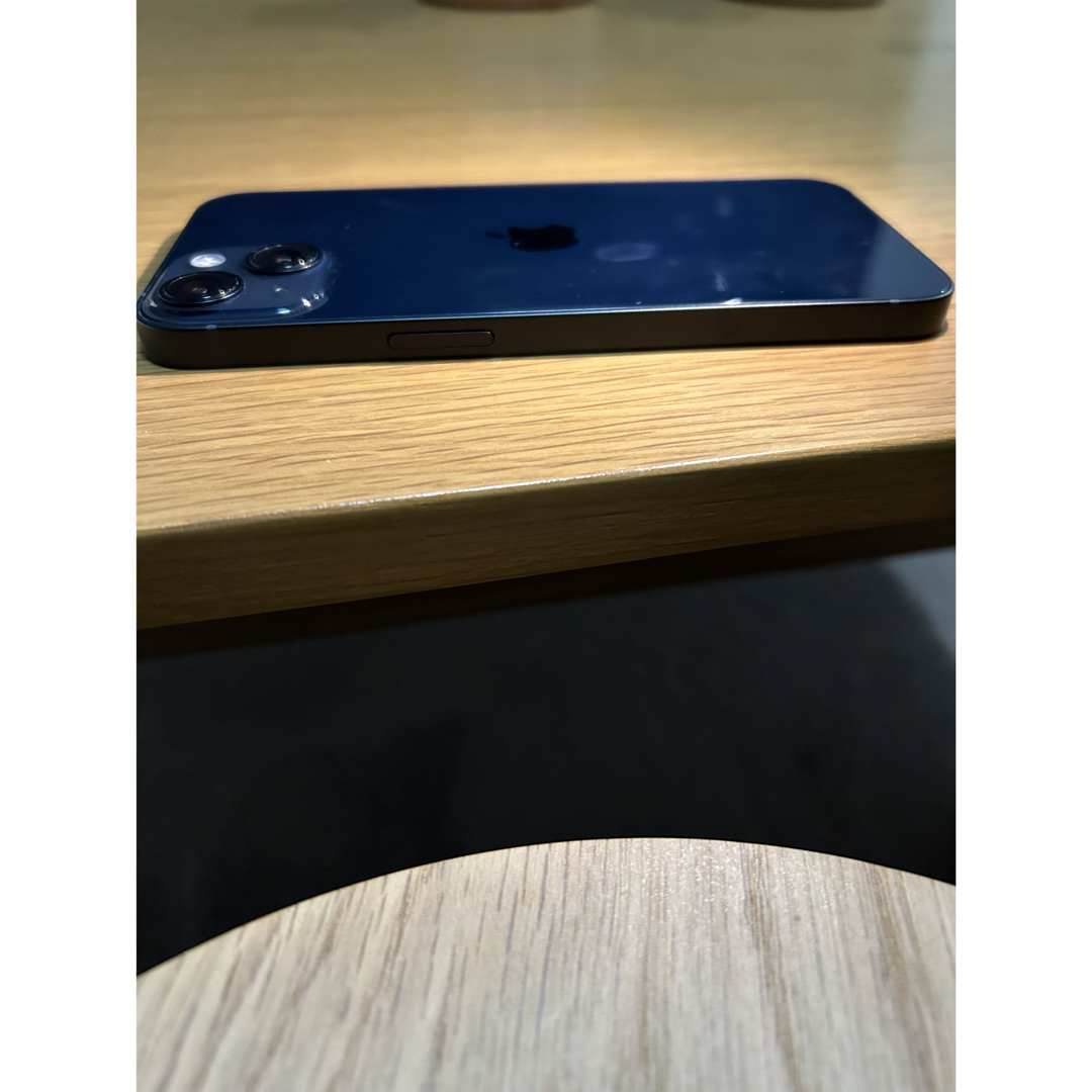 Apple(アップル)のiPhone13 ミッドナイト　128GB simフリー スマホ/家電/カメラのスマートフォン/携帯電話(スマートフォン本体)の商品写真