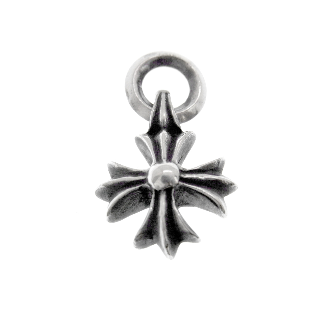 Chrome Hearts(クロムハーツ)のクロムハーツ CHROME HEARTS ■ カットアウト CHプラス ネックレス トップ 33333 メンズのアクセサリー(ネックレス)の商品写真