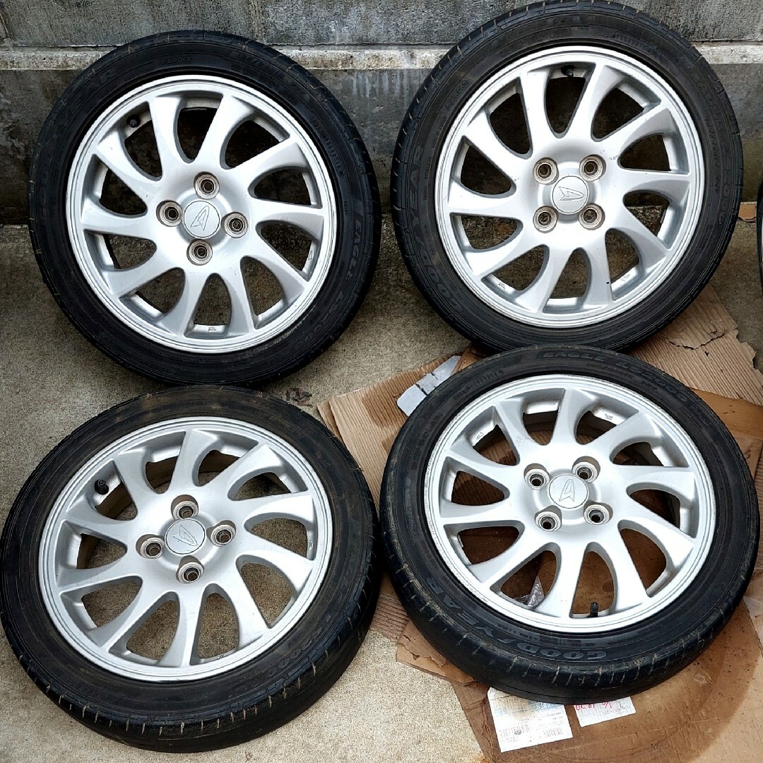 ENKEI(エンケイ)のダイハツ純正15インチ【タイヤ付き】☆165/55R15、タントカスタムRS 自動車/バイクの自動車(タイヤ・ホイールセット)の商品写真