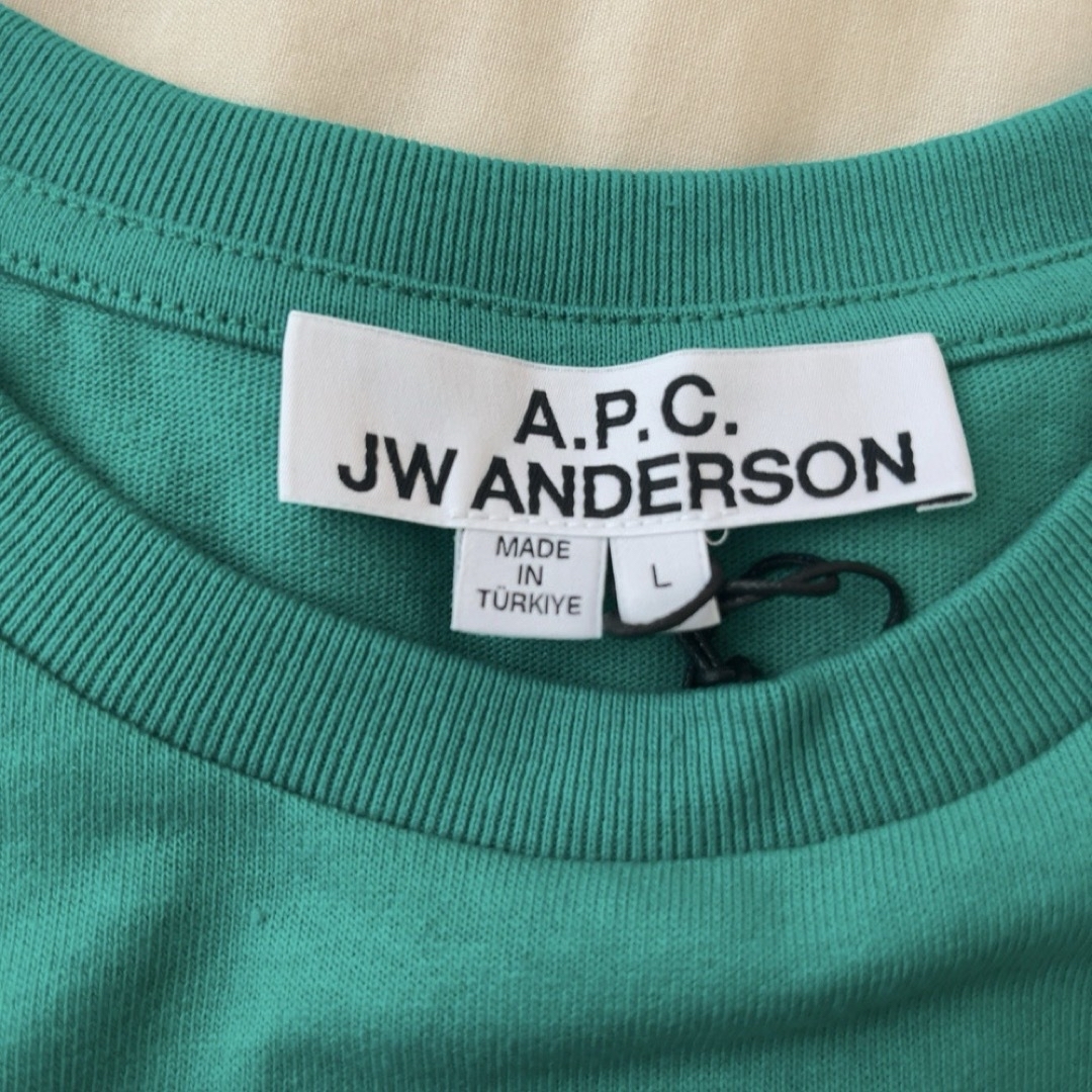 A.P.C(アーペーセー)のA.P.C. X JW ANDERSON Tシャツ ユニセックス A.P.C.  メンズのトップス(Tシャツ/カットソー(半袖/袖なし))の商品写真