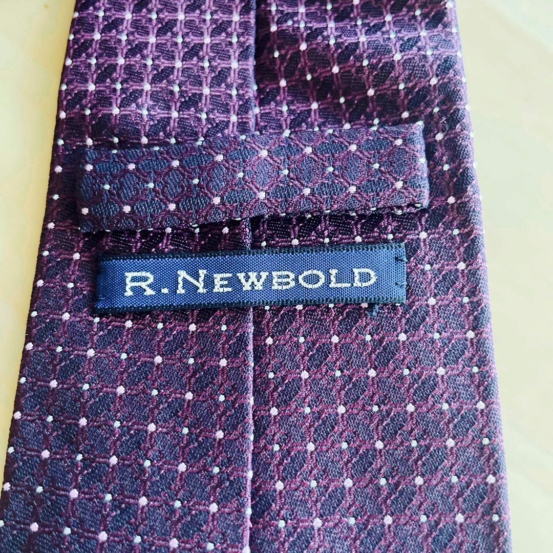 R.NEWBOLD(アールニューボールド)の【中古美品✨】R.NEWBOLD アールニューボールド  ネクタイ メンズのファッション小物(ネクタイ)の商品写真