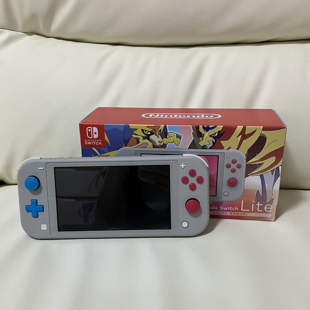 Nintendo Switch Lite ザシアン・ザマゼンタ エンタメ/ホビーのゲームソフト/ゲーム機本体(家庭用ゲーム機本体)の商品写真