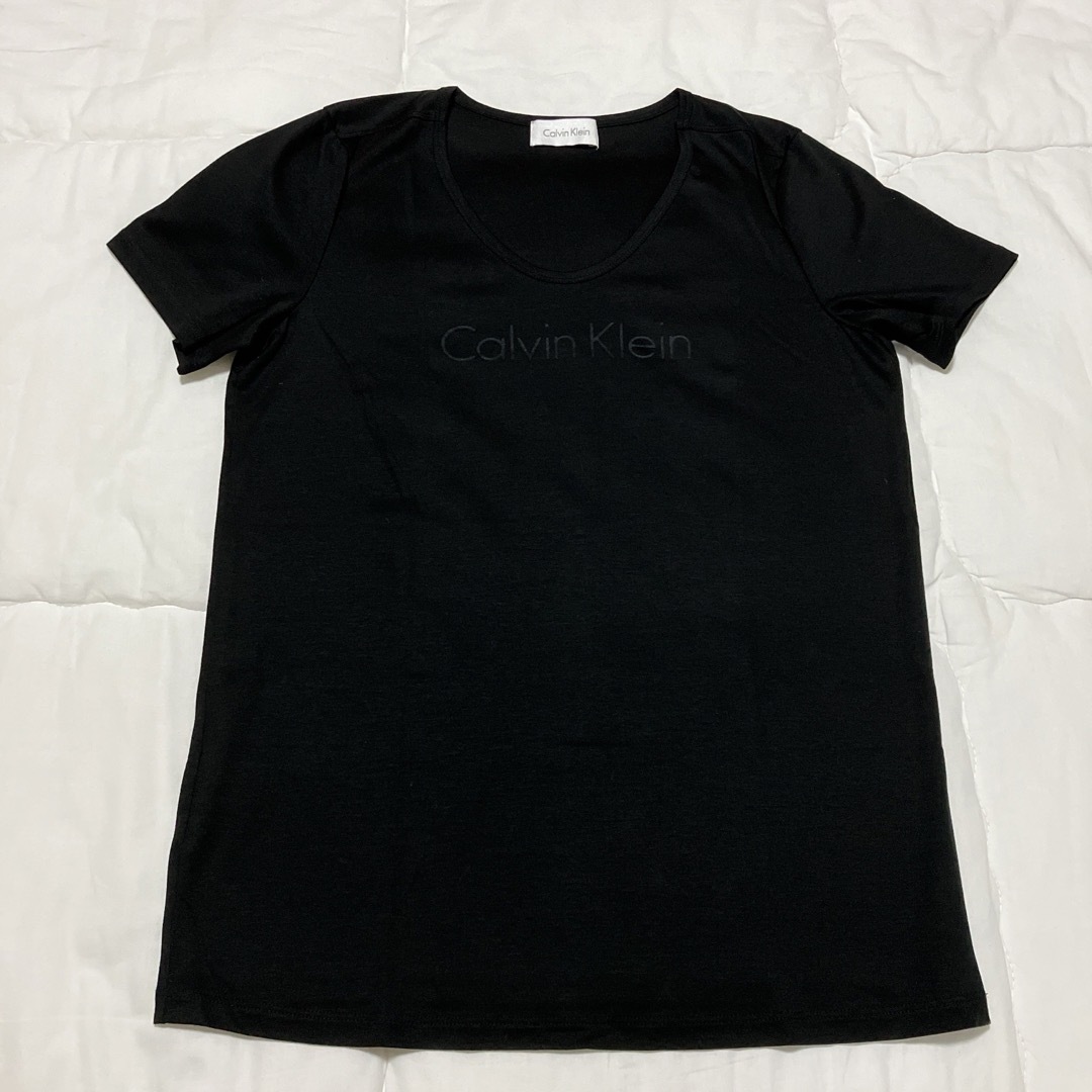 Calvin Klein(カルバンクライン)のCalvin Klein  Tシャツ レディースのトップス(Tシャツ(半袖/袖なし))の商品写真