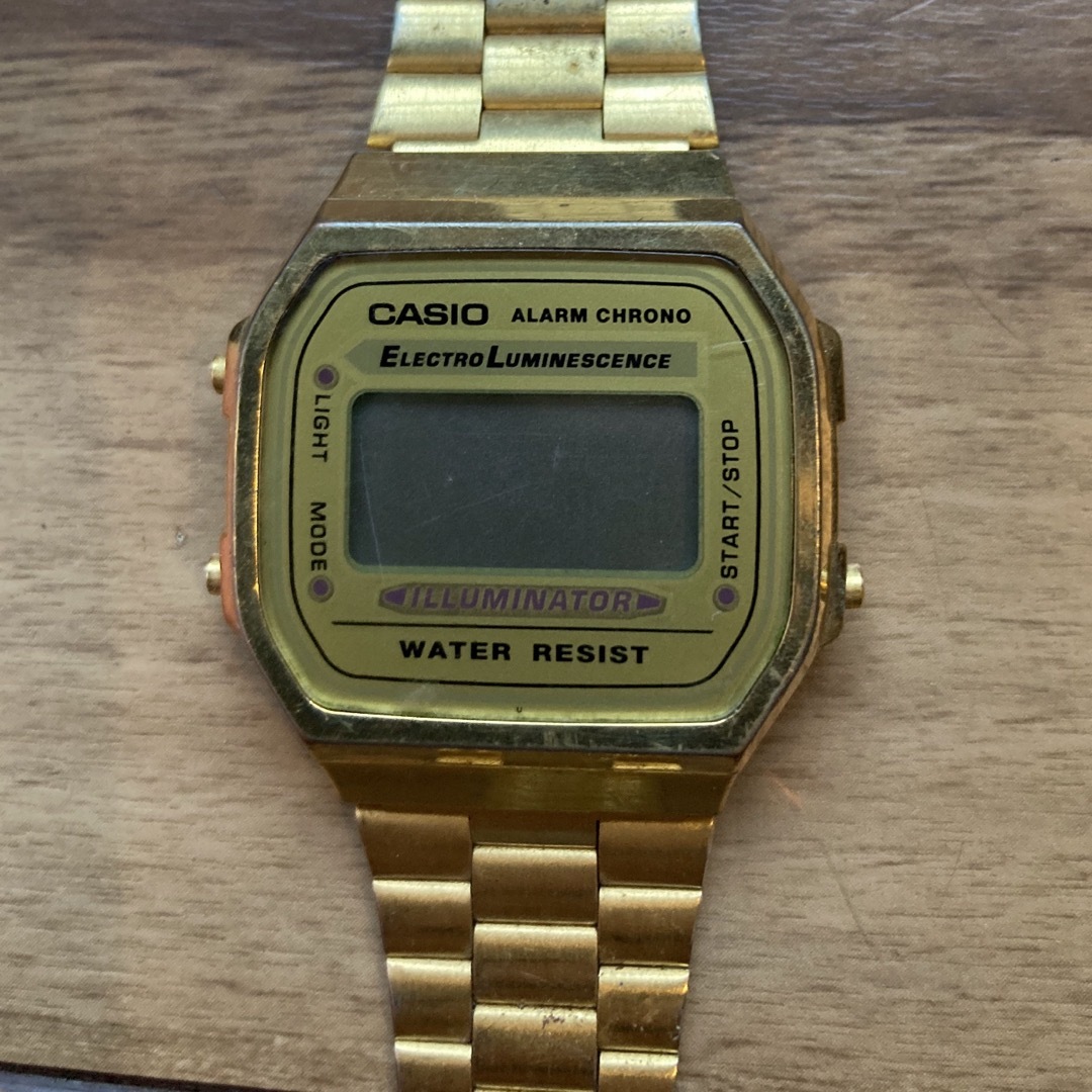CASIO(カシオ)のカシオ　腕時計　ゴールド メンズの時計(腕時計(デジタル))の商品写真