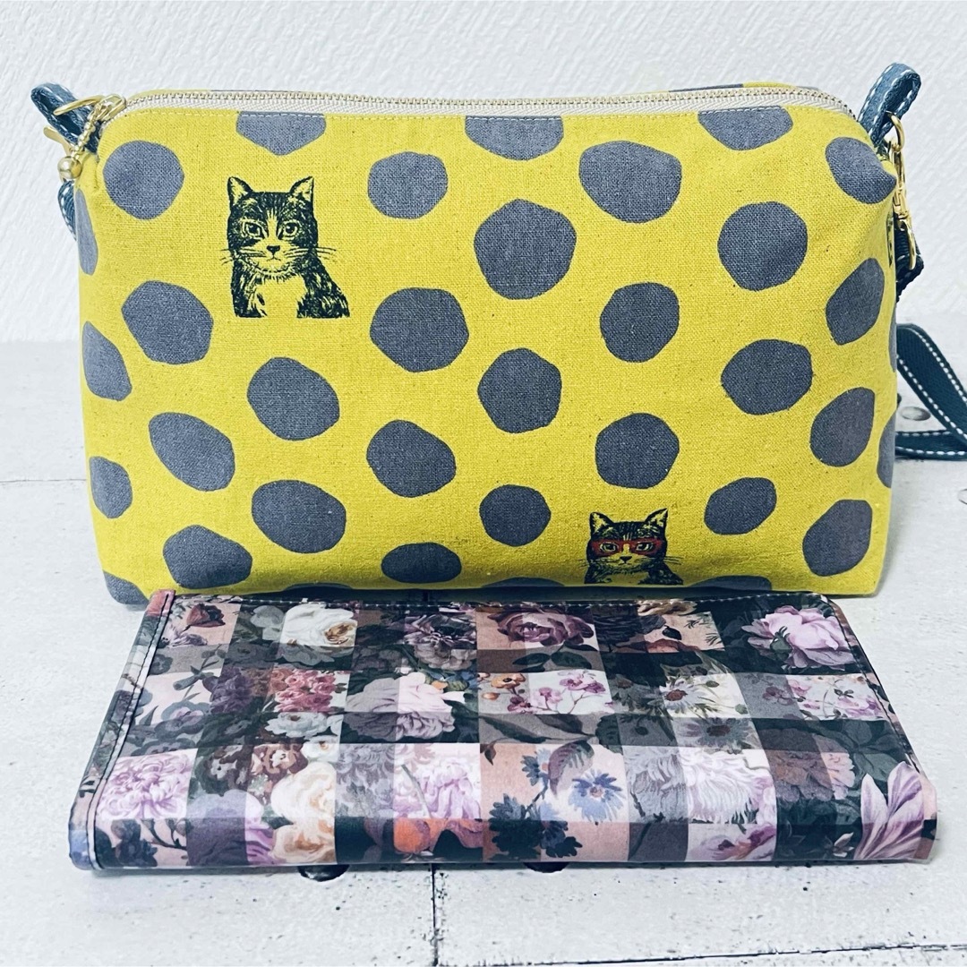 モリス　ピンパーネルを使用した☆長財布やペットボトルも入るショルダーバッグ ハンドメイドのファッション小物(ポーチ)の商品写真