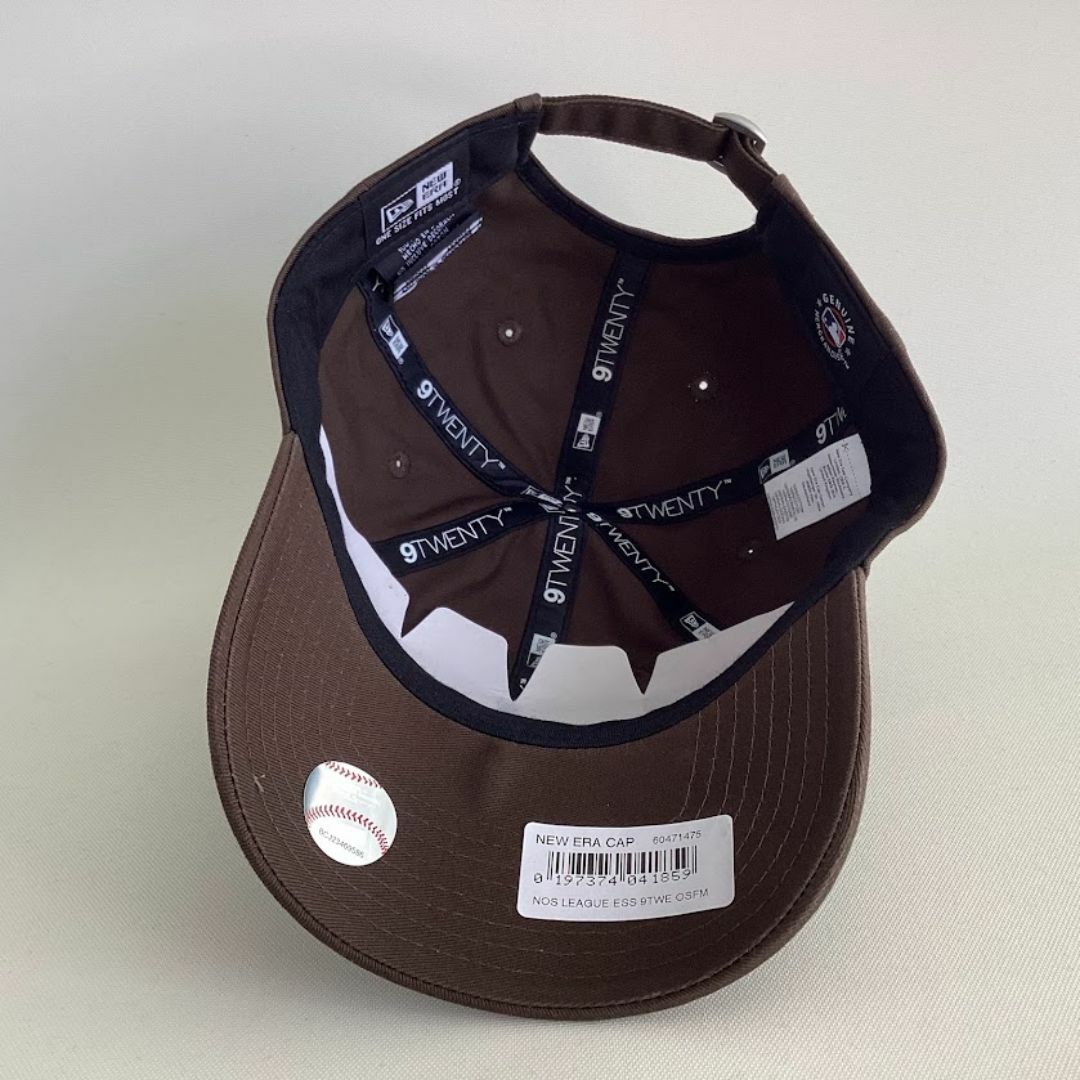 NEW ERA(ニューエラー)の【新品】ニューエラ MLB NY ヤンキース 9Forty （ブラウン） メンズの帽子(キャップ)の商品写真