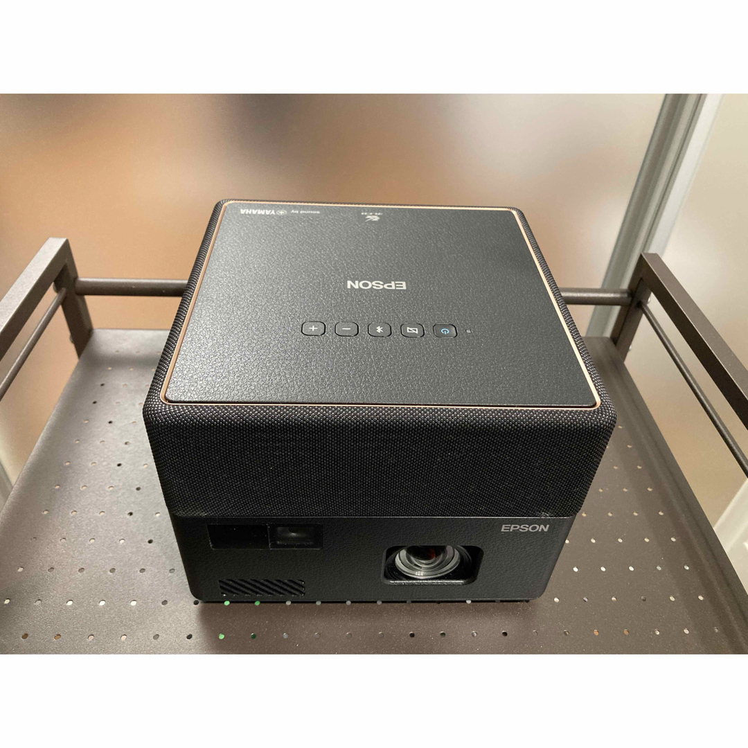 EPSON ホームプロジェクター dreamio EF-12 プロジェクター EPSON ホームプロジェクター dreamio EF-12 プロジェクター