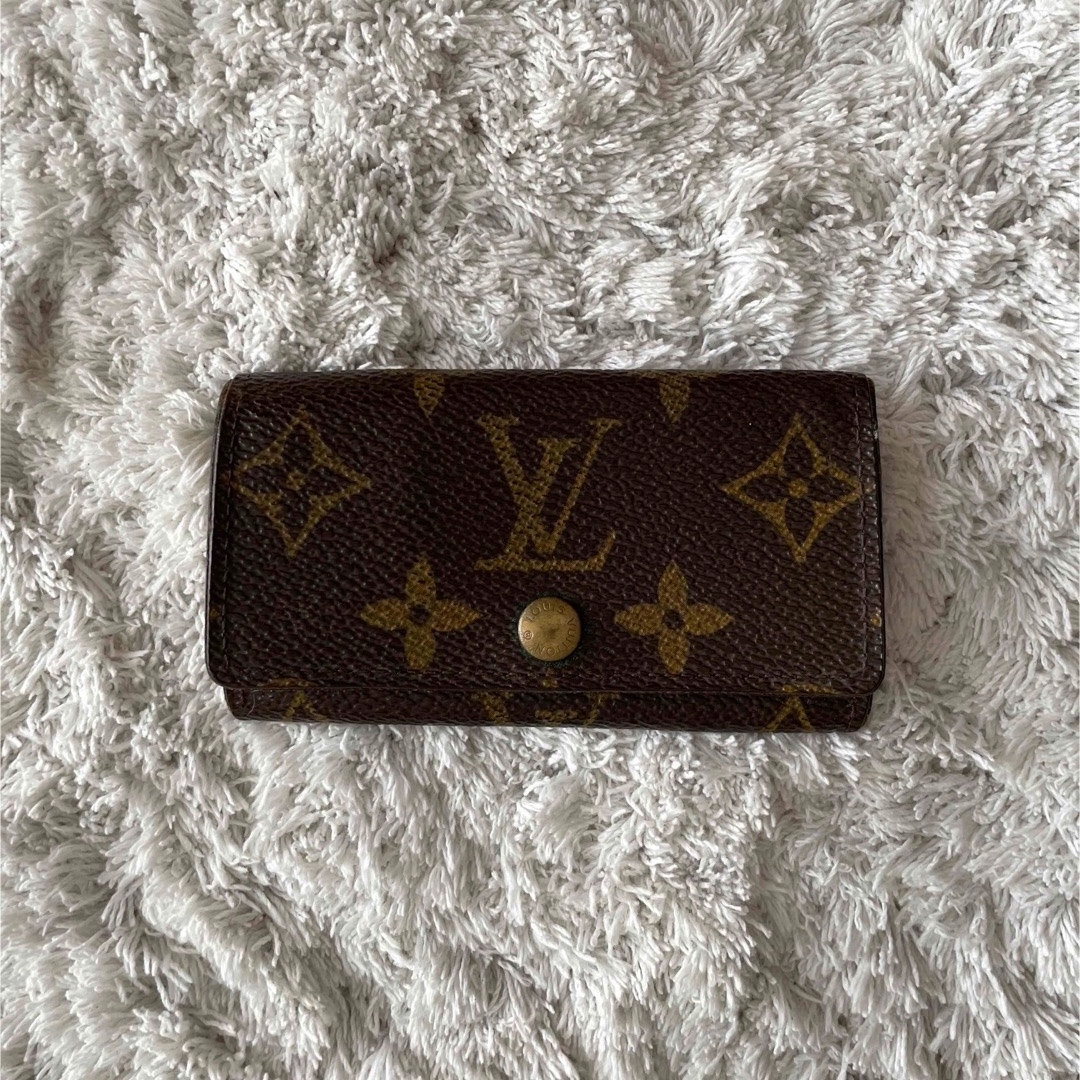 LOUIS VUITTON(ルイヴィトン)の【中古品】【ルイヴィトン】LOUIS VUITTON  モノグラムキーケース4連 レディースのファッション小物(キーケース)の商品写真