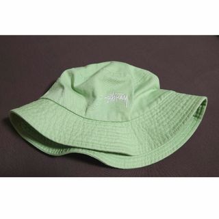 ステューシー(STUSSY)のSTUSSY バケハ 黄緑(ハット)