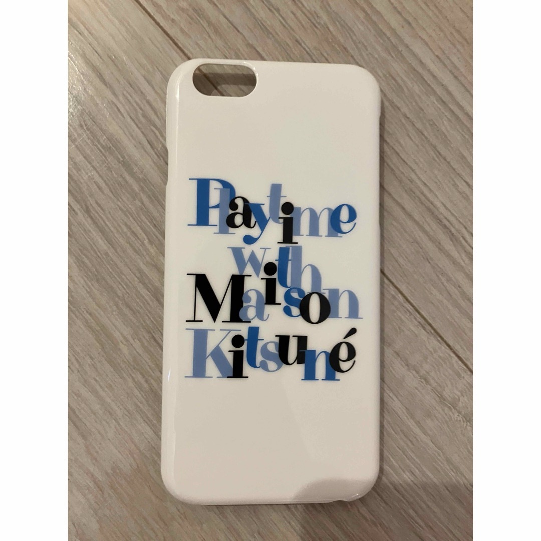 MAISON KITSUNE'(メゾンキツネ)のMAISON KITSUNE  iPhoneケース スマホ/家電/カメラのスマホアクセサリー(iPhoneケース)の商品写真