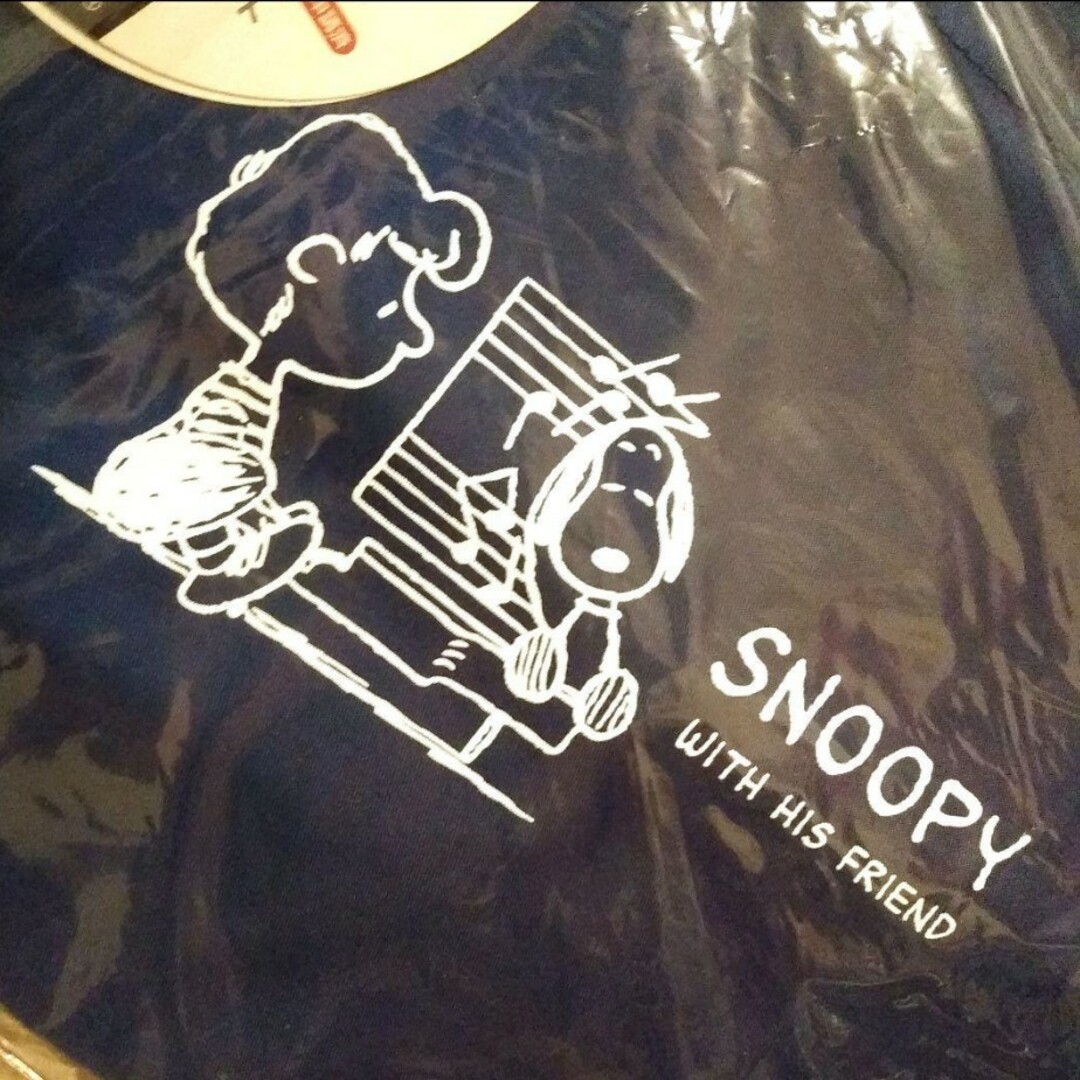 SNOOPY(スヌーピー)の【匿名配送】未使用品 スヌーピー マチデル エコバッグ トートバッグ B4 レディースのバッグ(エコバッグ)の商品写真