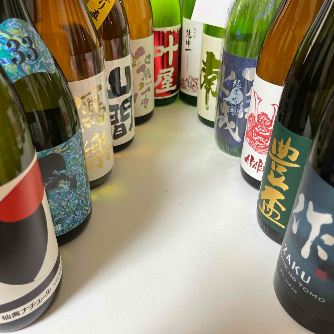 日本酒　四合瓶   12本セット 食品/飲料/酒の酒(日本酒)の商品写真