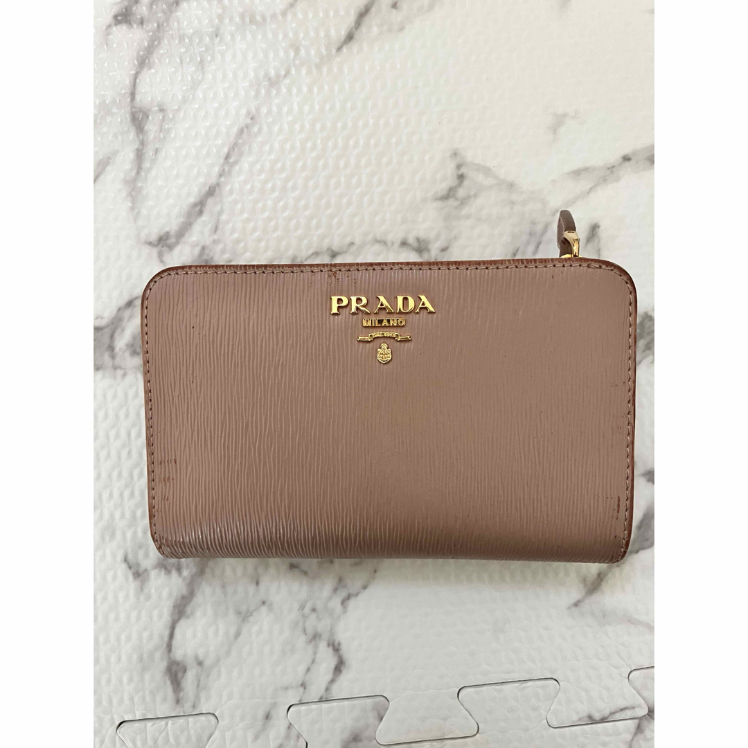 PRADA(プラダ)のPRADA プラダ　折り財布　二つ折り財布　ウォレット レディースのファッション小物(財布)の商品写真