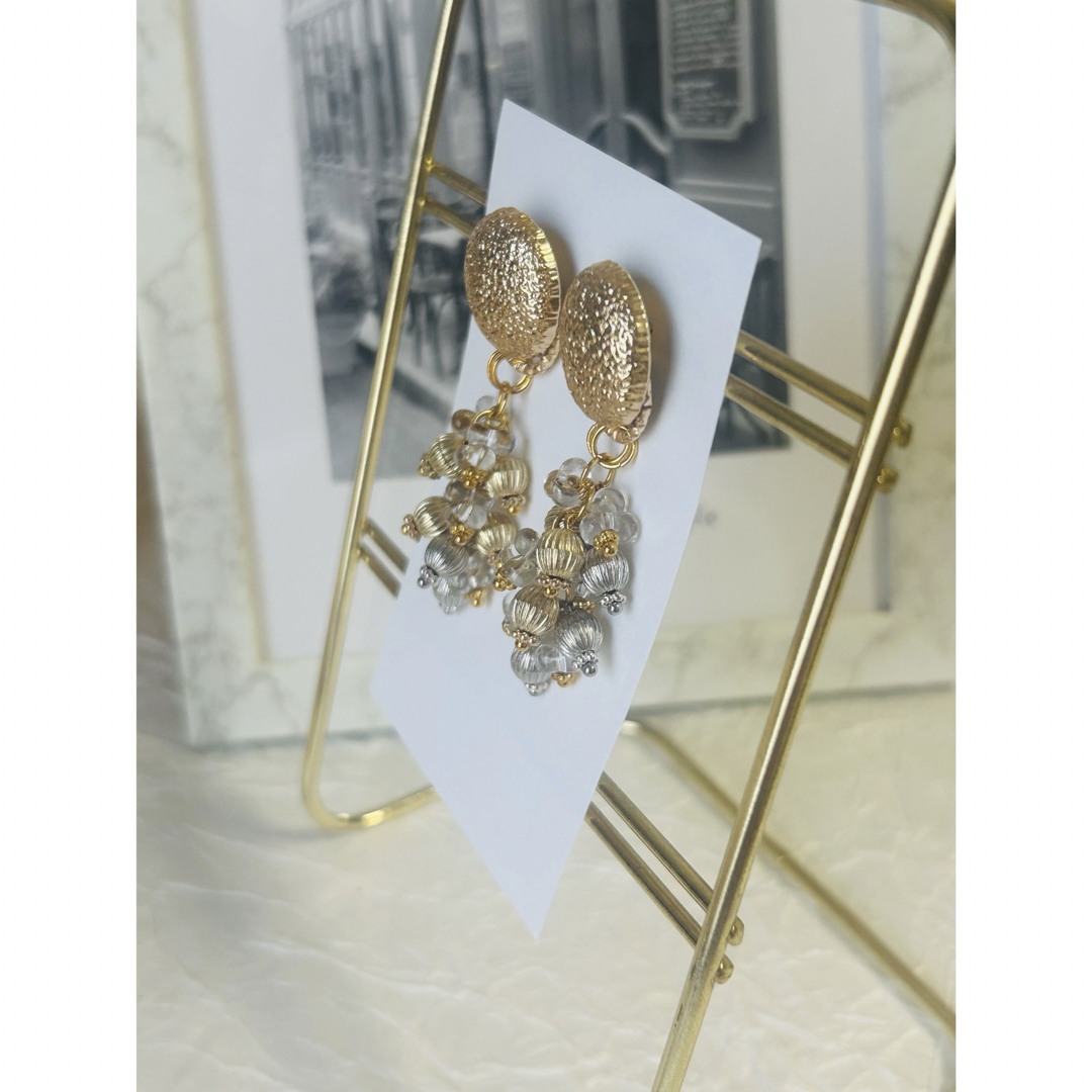 ピアス　ゴールド　シルバー　透明　ビーズ　ボタン　メビウス　結婚式　パーティ ハンドメイドのアクセサリー(ピアス)の商品写真