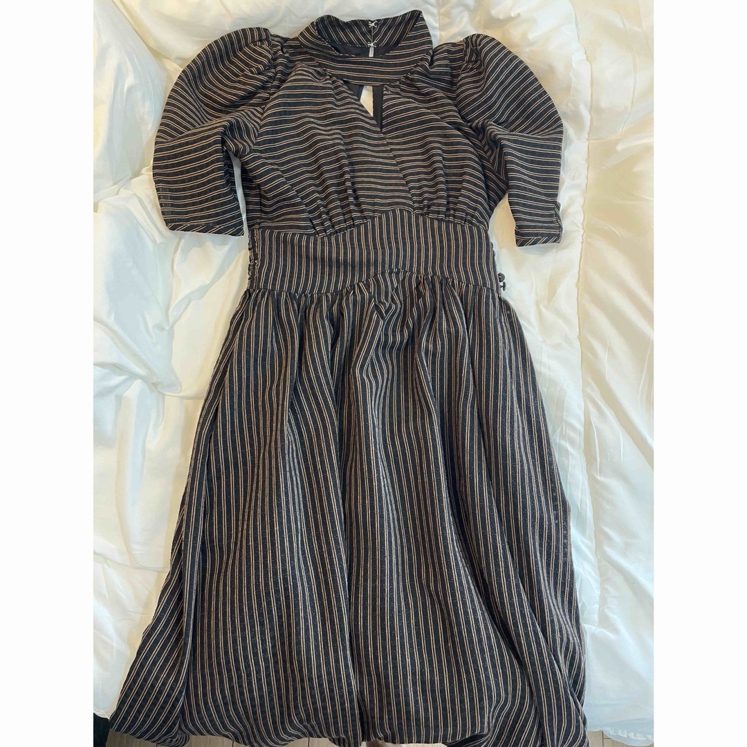 Her lip to(ハーリップトゥ)のHerlipto Striped midi dress レディースのフォーマル/ドレス(ミディアムドレス)の商品写真