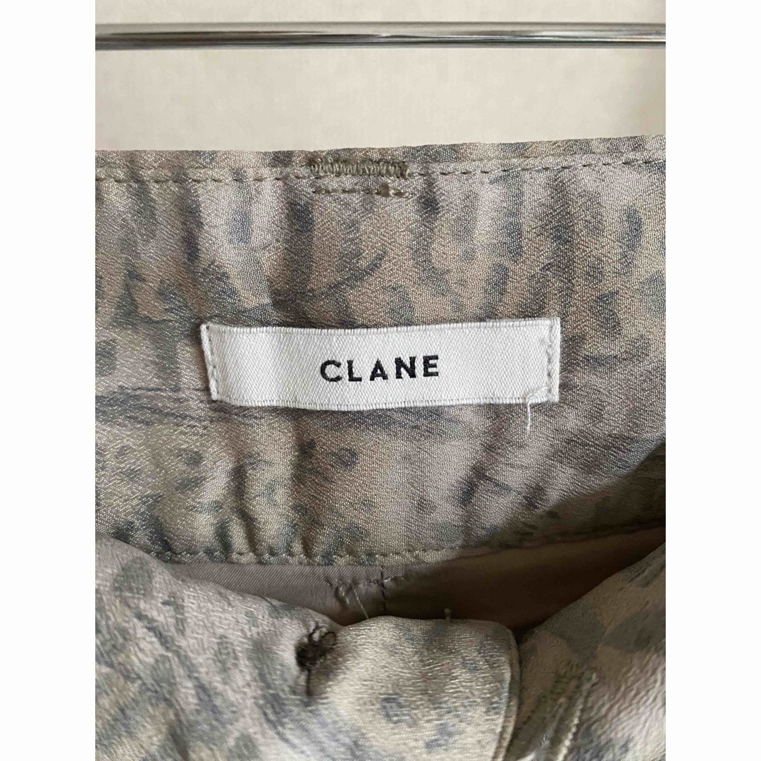 CLANE(クラネ)の【美品】CLANE HIGH WAIST PYTHON PANTS 1 Sサイズ レディースのパンツ(カジュアルパンツ)の商品写真