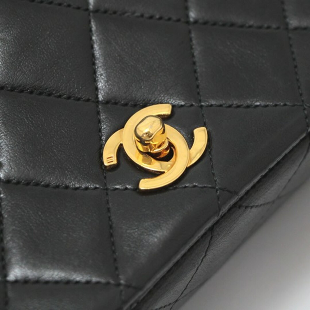 CHANEL(シャネル)のシャネル CHANEL ミニマトラッセ フルフラップ チェーンショルダーバッグ ラム 黒 G金具 【65178】 レディースのバッグ(ショルダーバッグ)の商品写真