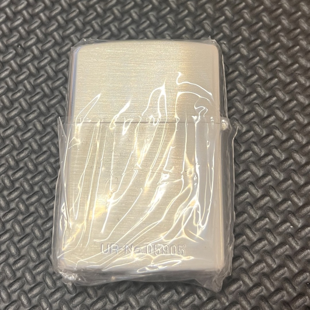 ZIPPO(ジッポー)のZippo JT うるま 木箱付　新品・未使用 メンズのファッション小物(タバコグッズ)の商品写真