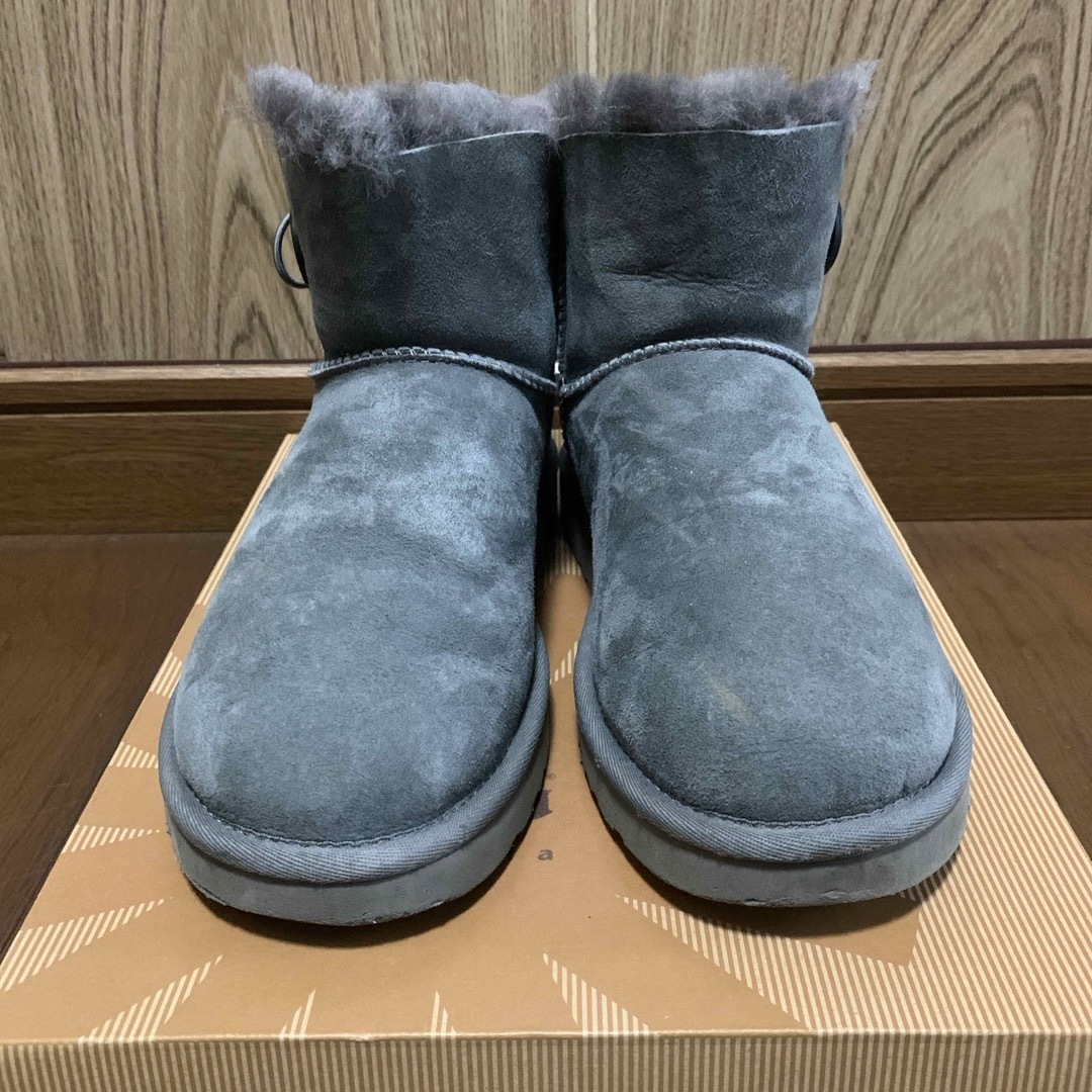 UGG(アグ)のUGG W MINI BAILEY BUTTON レディースの靴/シューズ(ブーツ)の商品写真