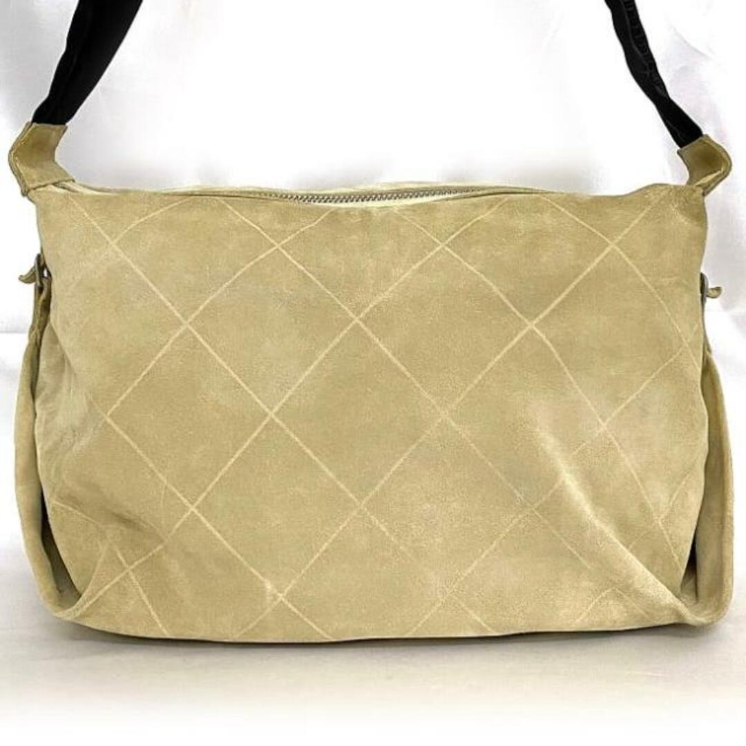 CHANEL - シャネル ショルダーバッグ ベージュ 美品 レア CHANEL - シャネル ショルダーバッグ ベージュ 美品 レア