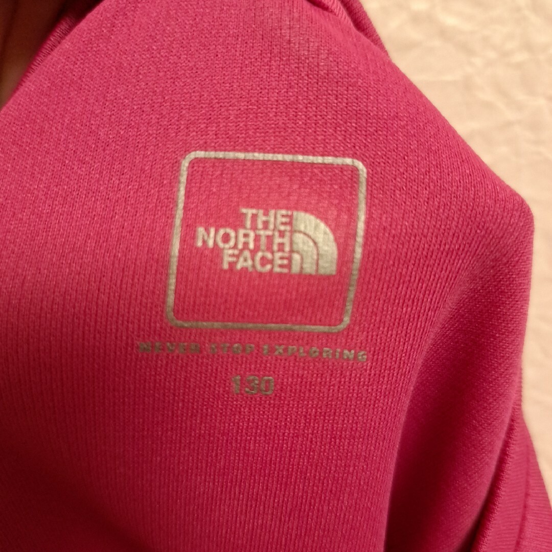 THE NORTH FACE(ザノースフェイス)のTHE NORTH FACE ノースフェイス　キッズ　半袖Tシャツ　130 キッズ/ベビー/マタニティのキッズ服女の子用(90cm~)(Tシャツ/カットソー)の商品写真