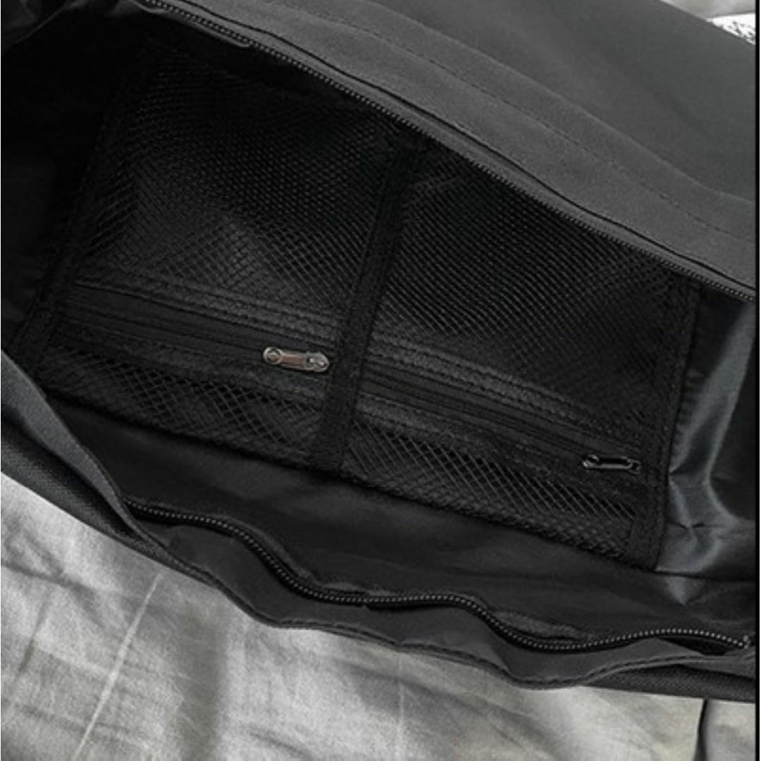 【在庫処分】ボディバッグ 大きめ 斜め掛け 男女兼用 ウエストバッグ 黒 ショル メンズのバッグ(その他)の商品写真