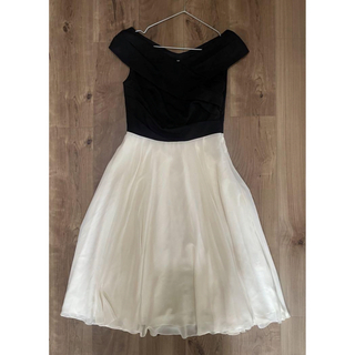 STRAWBERRY-FIELDS パーティードレス　黒×白フレアスカート