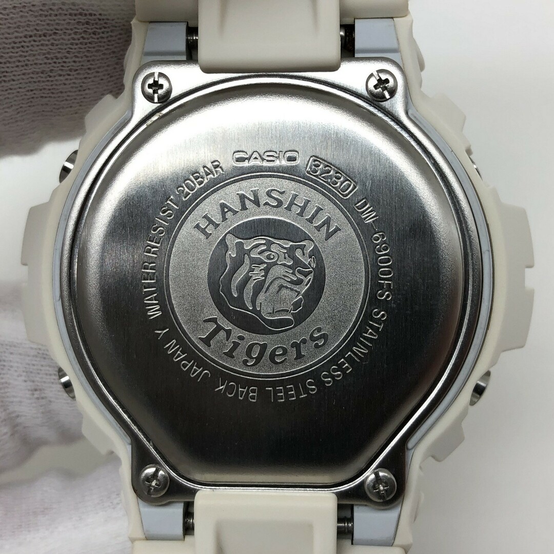 G-SHOCK(ジーショック)のG-SHOCK ジーショック CASIO カシオ 腕時計 DW-6900BTG-7JR 阪神タイガース 2014年 コラボ ホワイト 三つ目 メンズ メンズの時計(腕時計(デジタル))の商品写真