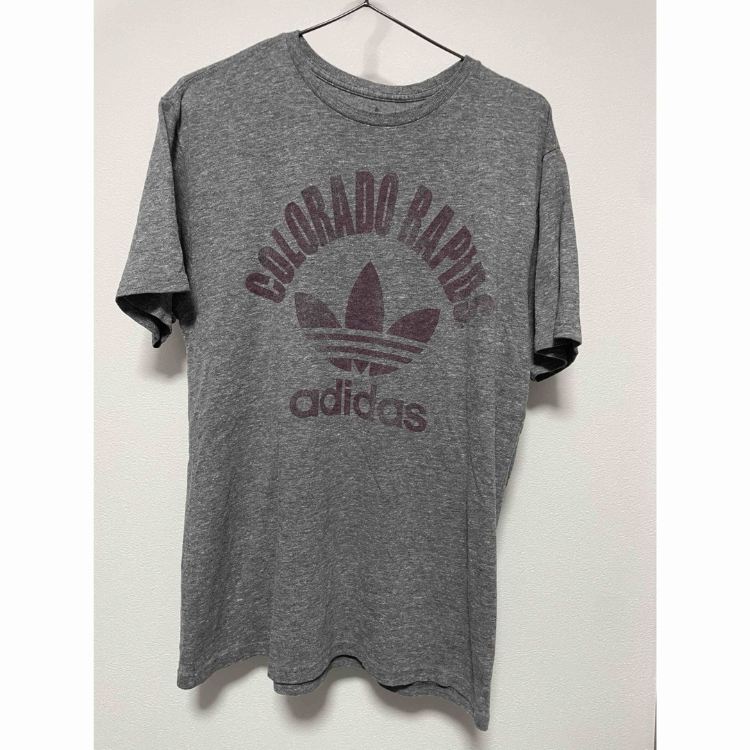 adidas(アディダス)の古着 adidas Tシャツ レディースのトップス(Tシャツ(半袖/袖なし))の商品写真