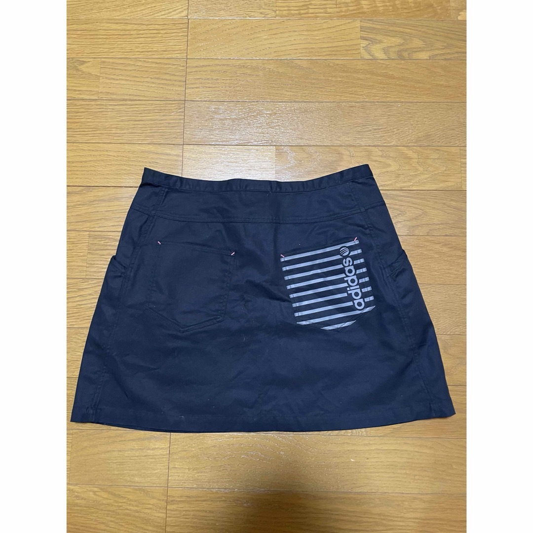 adidas(アディダス)の「新品」ミニスカート☆アディダス レディースのスカート(ミニスカート)の商品写真