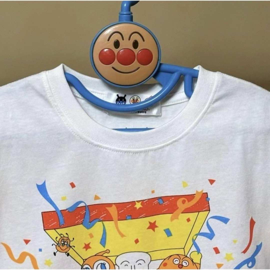 【新品】アンパンマン　子供Tシャツ　半袖　120  おもちゃ箱 キッズ/ベビー/マタニティのキッズ服女の子用(90cm~)(Tシャツ/カットソー)の商品写真