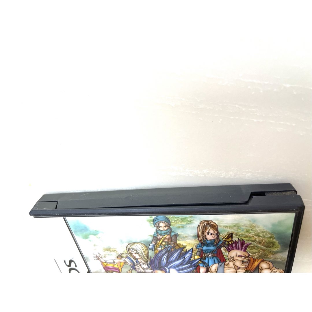 ニンテンドーDS(ニンテンドーDS)のニンテンドー DS ソフト　ドラゴンクエスト６　幻の大地 エンタメ/ホビーのゲームソフト/ゲーム機本体(携帯用ゲームソフト)の商品写真