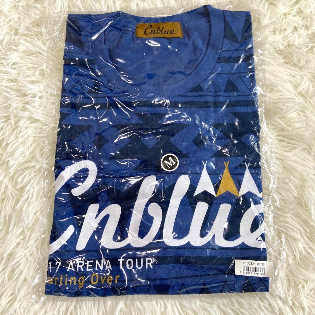 CNBLUE 2017 Starting Over Tシャツ Mサイズ エンタメ/ホビーのタレントグッズ(ミュージシャン)の商品写真