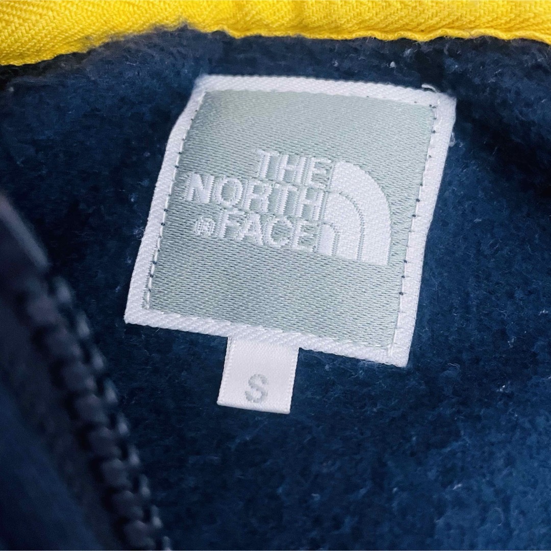 THE NORTH FACE(ザノースフェイス)のTHE NORTH FACE ジップパーカー◎希少カラーデカロゴ コン色×黄色 レディースのトップス(パーカー)の商品写真