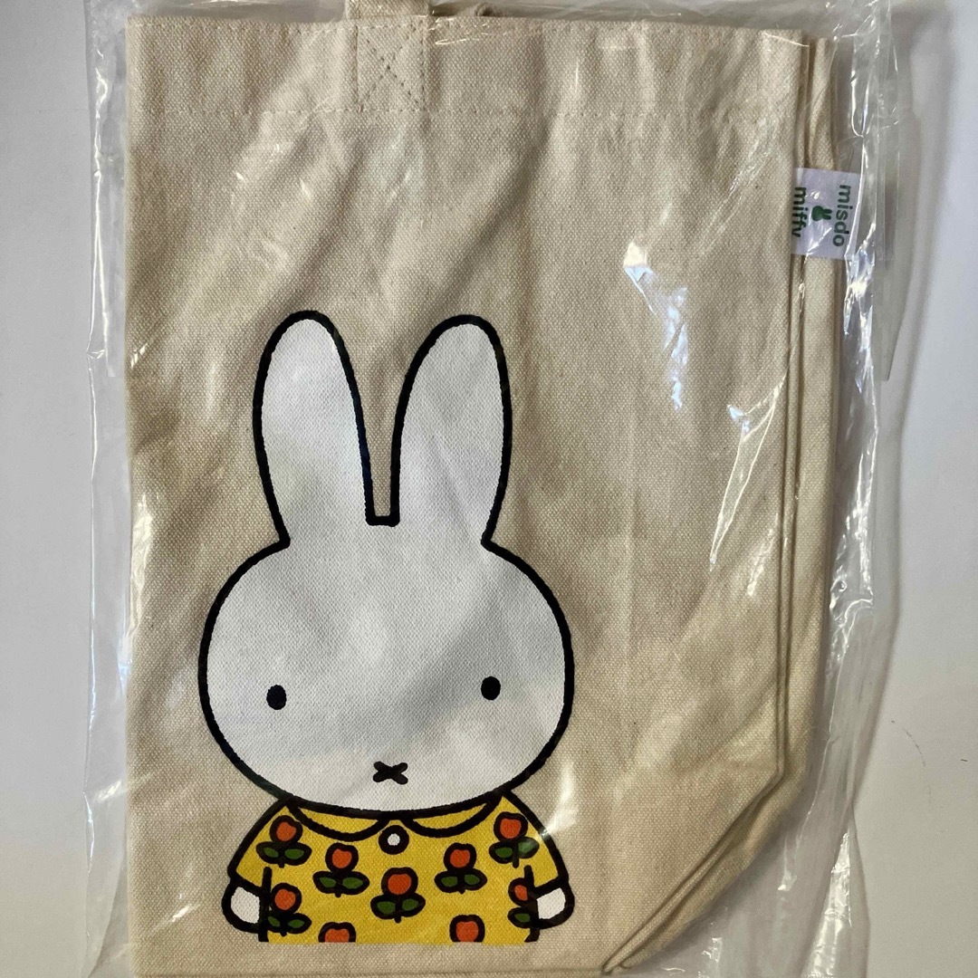 miffy(ミッフィー)の新品未使用 ミッフィー キャンバス生地のトートバッグ 黄色い服 うさこ レディースのバッグ(トートバッグ)の商品写真