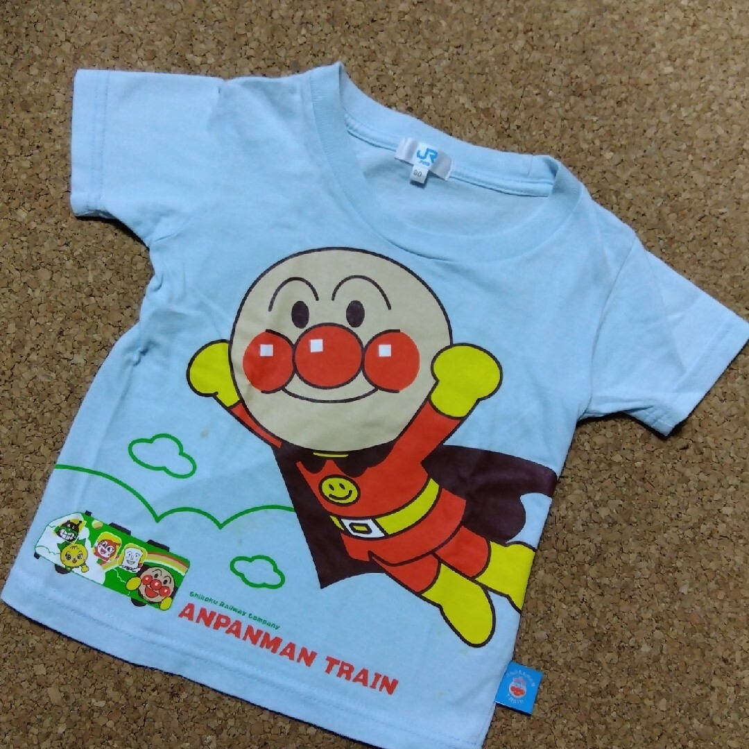 アンパンマン(アンパンマン)のアンパンマン　Tシャツ　90　JR四国 キッズ/ベビー/マタニティのキッズ服男の子用(90cm~)(Tシャツ/カットソー)の商品写真