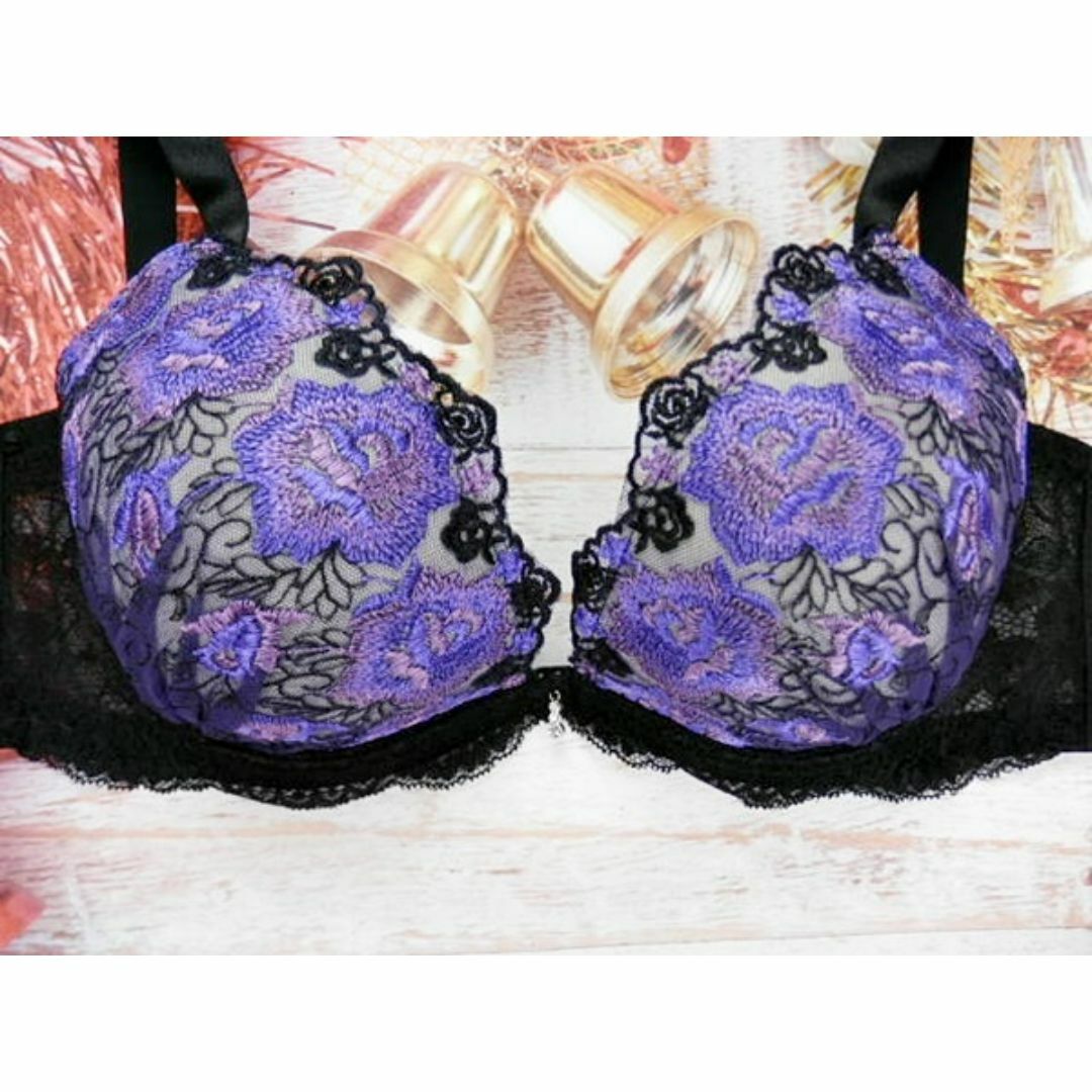 c066 E75/L ブラ＆ショーツセット 下着 黒・紫系 ローズ刺繍 レディースの下着/アンダーウェア(ブラ&ショーツセット)の商品写真