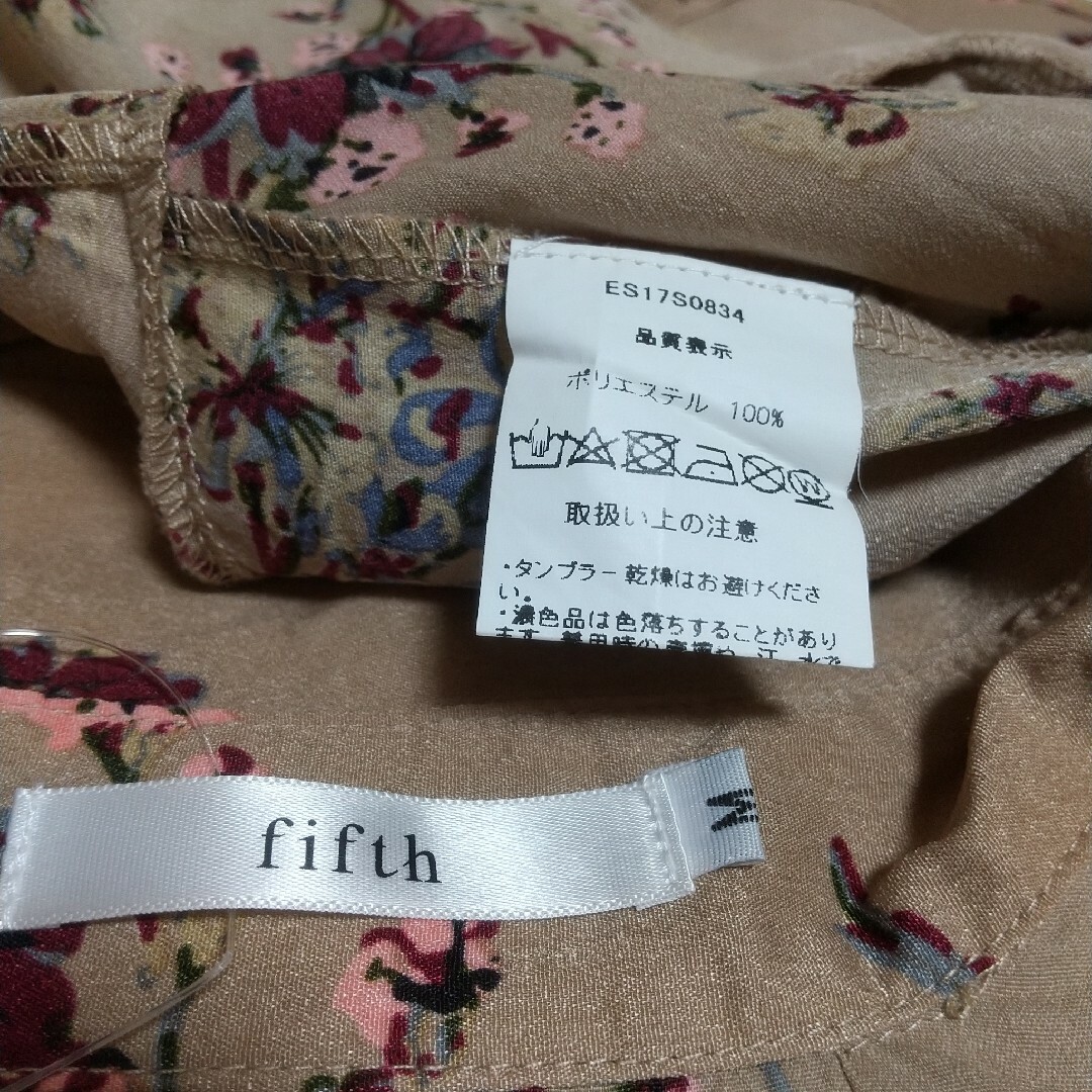 fifth(フィフス)のfifth ワンピース M レディースのワンピース(ひざ丈ワンピース)の商品写真