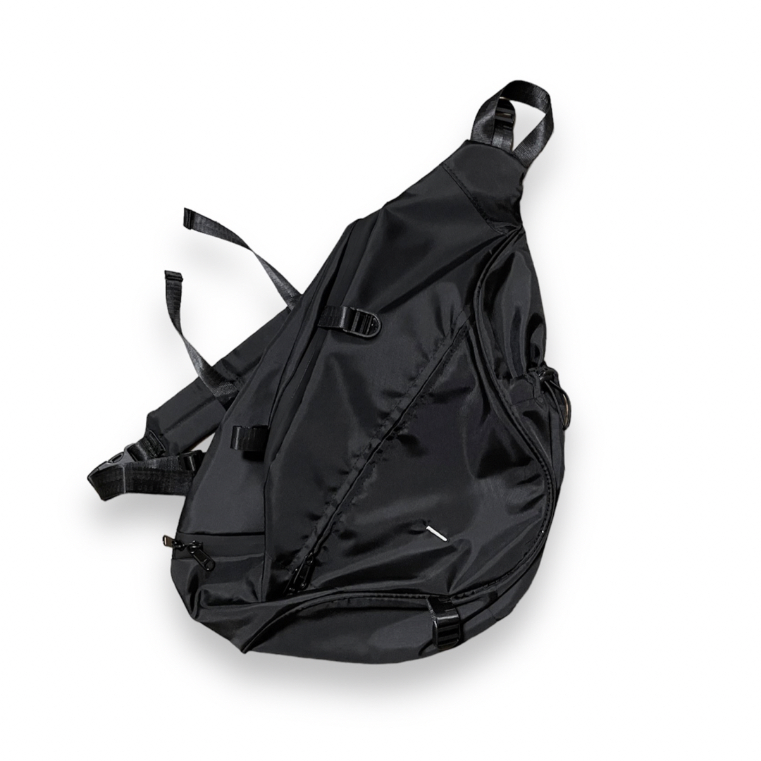 Taped technical shoulder bag メンズのバッグ(ショルダーバッグ)の商品写真