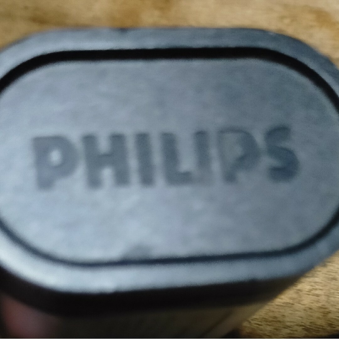 PHILIPS(フィリップス)のHQ8500 フィリップス 髭剃りのACアダプター スマホ/家電/カメラの生活家電(変圧器/アダプター)の商品写真