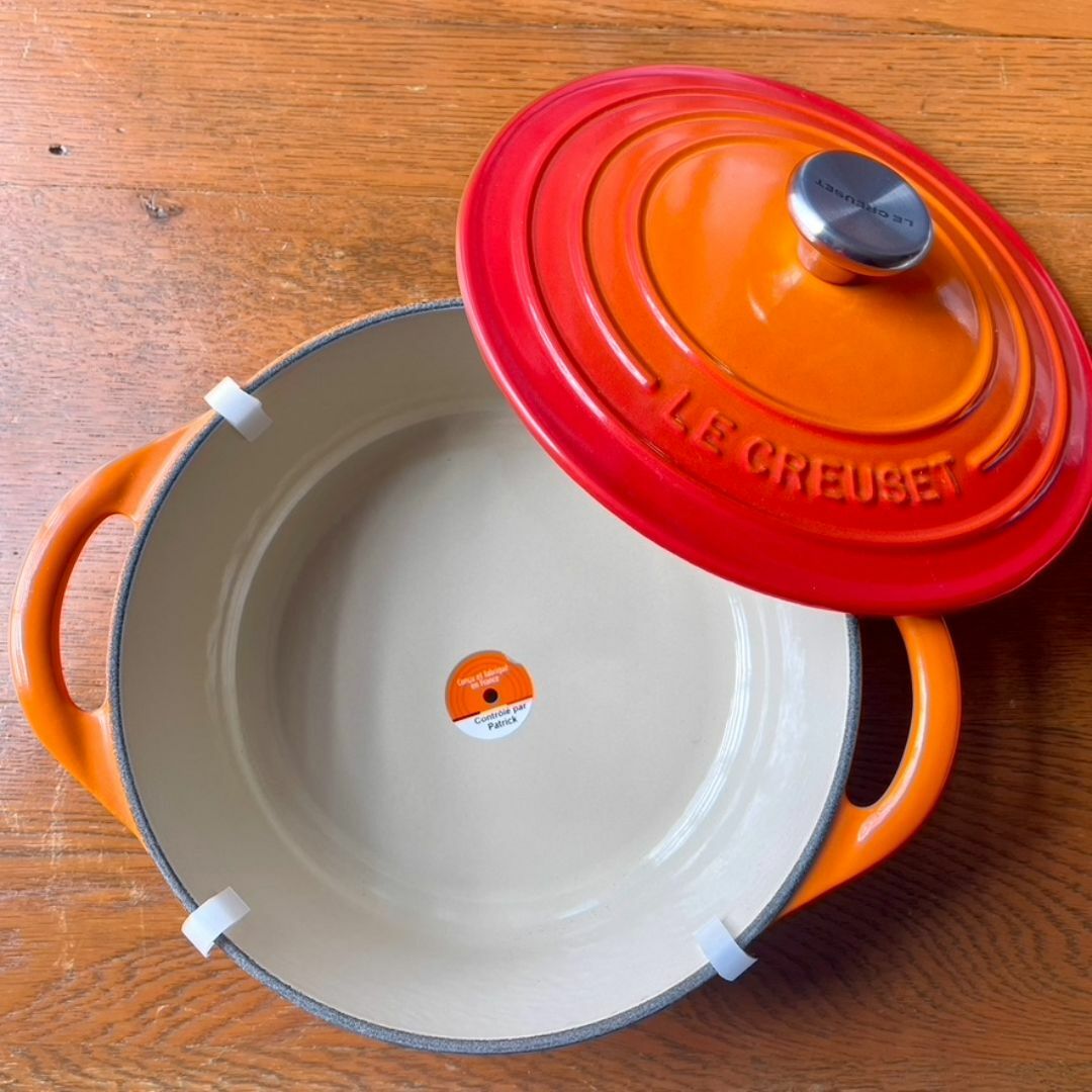 LE CREUSET(ルクルーゼ)のLe Creuset　ココット・ビス ロンド 18cm　オレンジ　ル・クルーゼ インテリア/住まい/日用品のキッチン/食器(鍋/フライパン)の商品写真