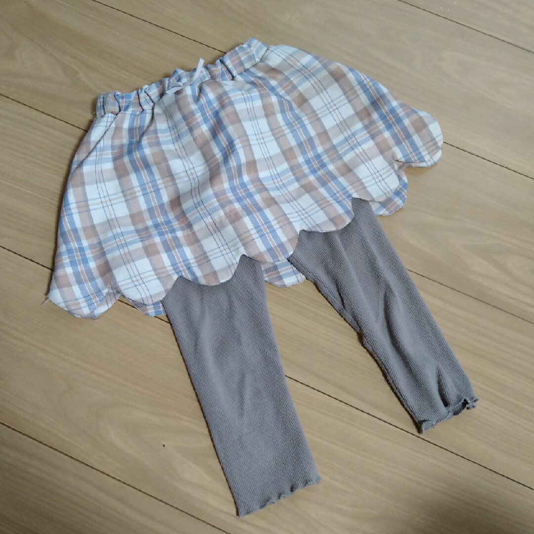 スカッツ　90 キッズ/ベビー/マタニティのキッズ服女の子用(90cm~)(パンツ/スパッツ)の商品写真