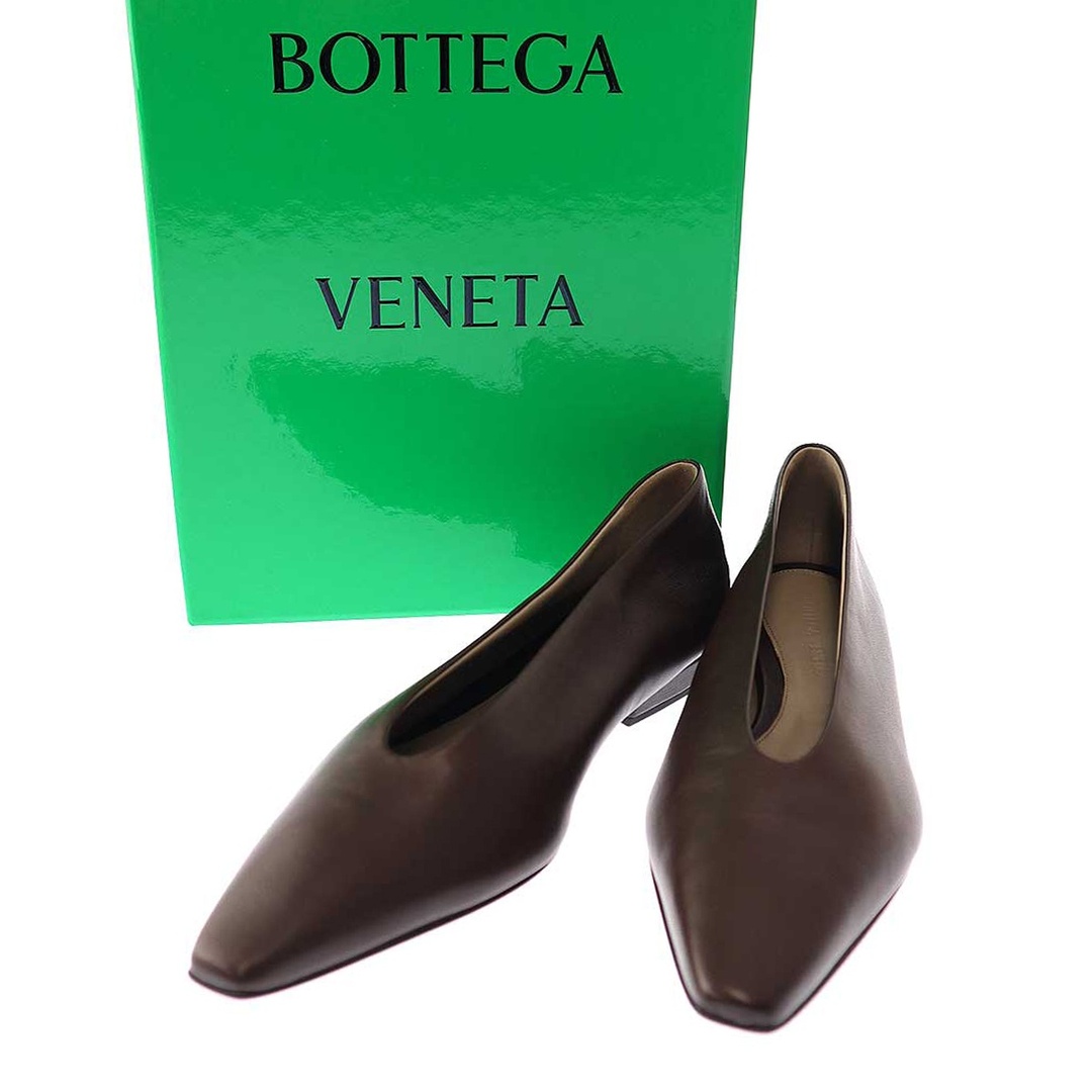 Bottega Veneta(ボッテガヴェネタ)のBOTTEGA VENETA ボッテガヴェネタ NAPPA レザーフラットパンプス 608872 ブラウン 38 レディースの靴/シューズ(ハイヒール/パンプス)の商品写真