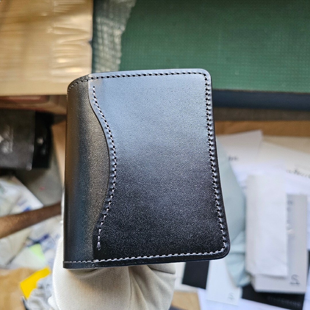 WILDSWANS ワイルドスワンズ タング tongue サドルプルアップ 黒 メンズのファッション小物(折り財布)の商品写真
