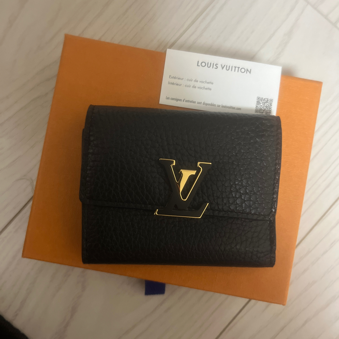 LOUIS VUITTON(ルイヴィトン)のルイヴィトン　カプシーヌ　XS レディースのファッション小物(財布)の商品写真