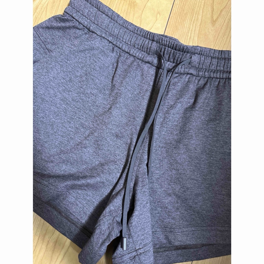 lululemon(ルルレモン)のルルレモン　lululemon ブラウン　ショートパンツ　ヨガ　ジム　ピラティス メンズのパンツ(ショートパンツ)の商品写真