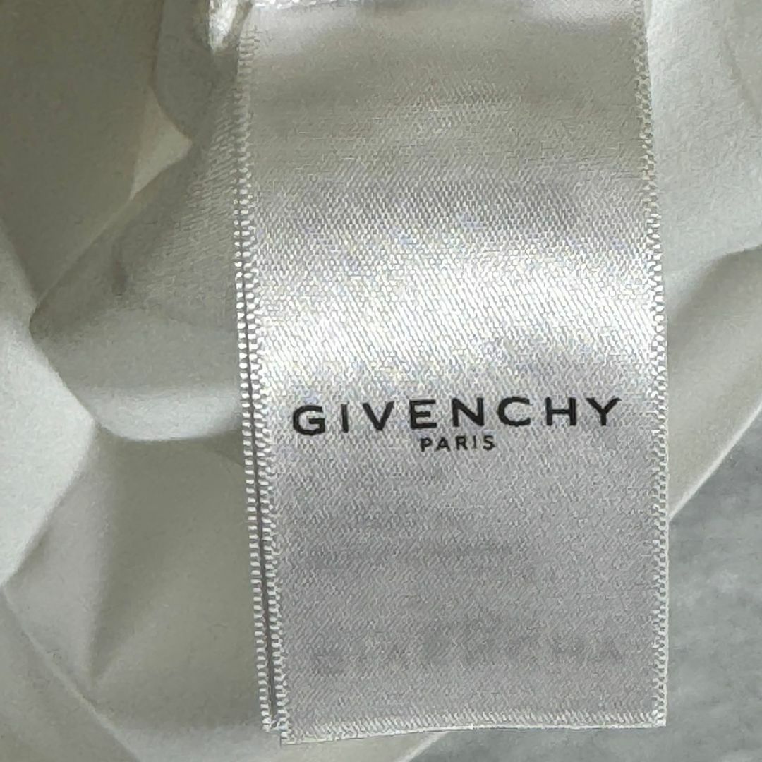 GIVENCHY(ジバンシィ)の『GIVENCHY』ジバンシー (44) 総柄プリントTシャツ メンズのトップス(Tシャツ/カットソー(半袖/袖なし))の商品写真
