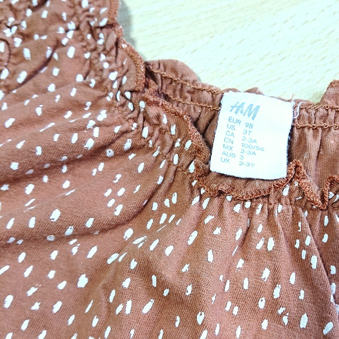 H&M(エイチアンドエム)のH＆M ☆ ジャージートップス / ２枚セット キッズ/ベビー/マタニティのキッズ服女の子用(90cm~)(Tシャツ/カットソー)の商品写真