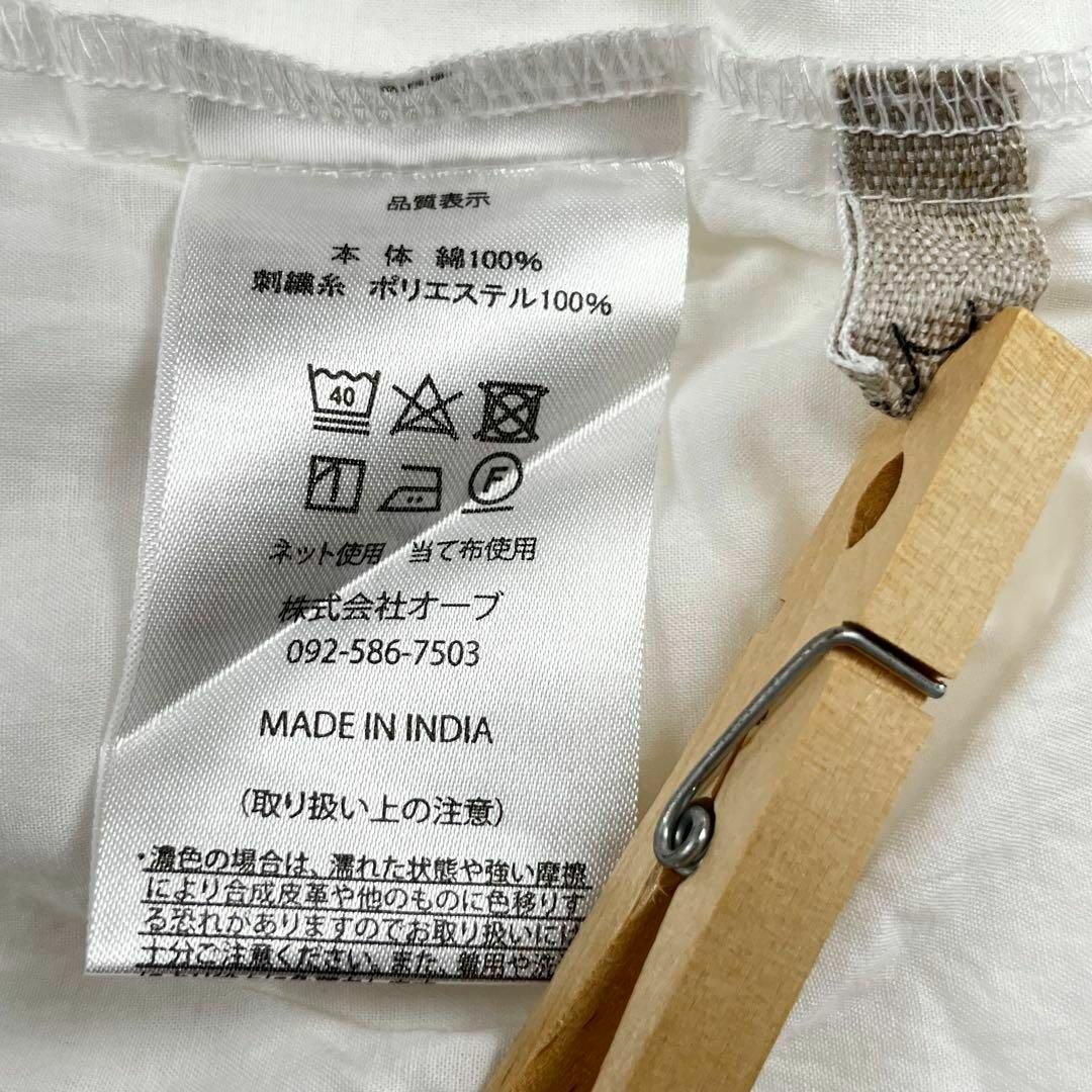 新品 刺繍ブラウス ピンタック フロントヨーク コットン ホワイト M L レディースのトップス(シャツ/ブラウス(半袖/袖なし))の商品写真