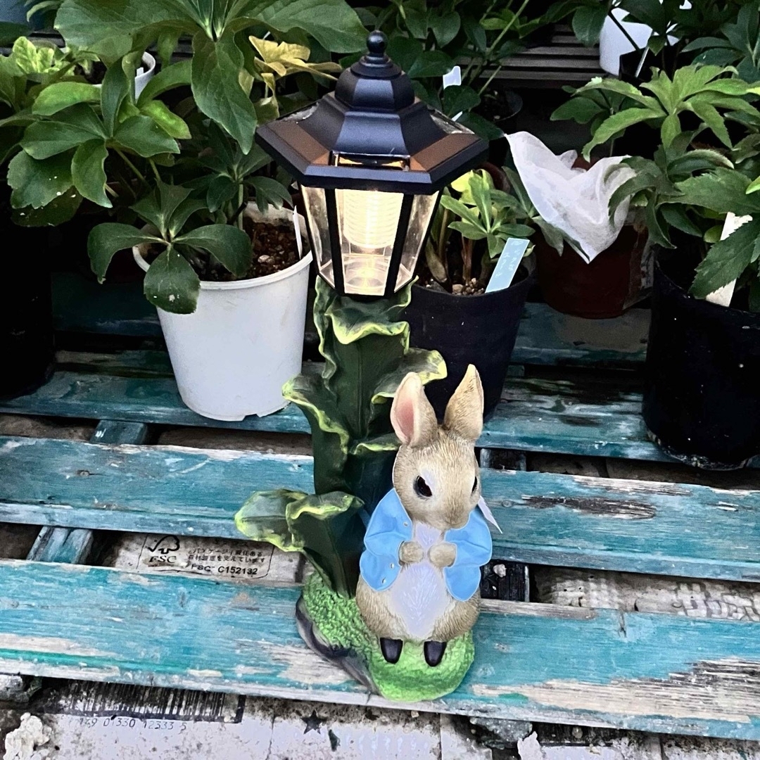 PETER RABBIT（TM）(ピーターラビット)の【交換用】ピーターラビット ソーラーライト ※ソーラーライトのみの販売です ① インテリア/住まい/日用品のインテリア小物(置物)の商品写真